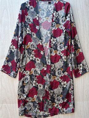 Floral Open-Front Knit Robe in Red & Black